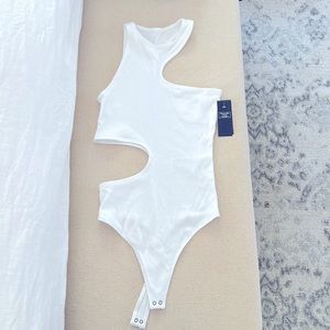 NWT Abercrombie and Fitch cut out white body suit!